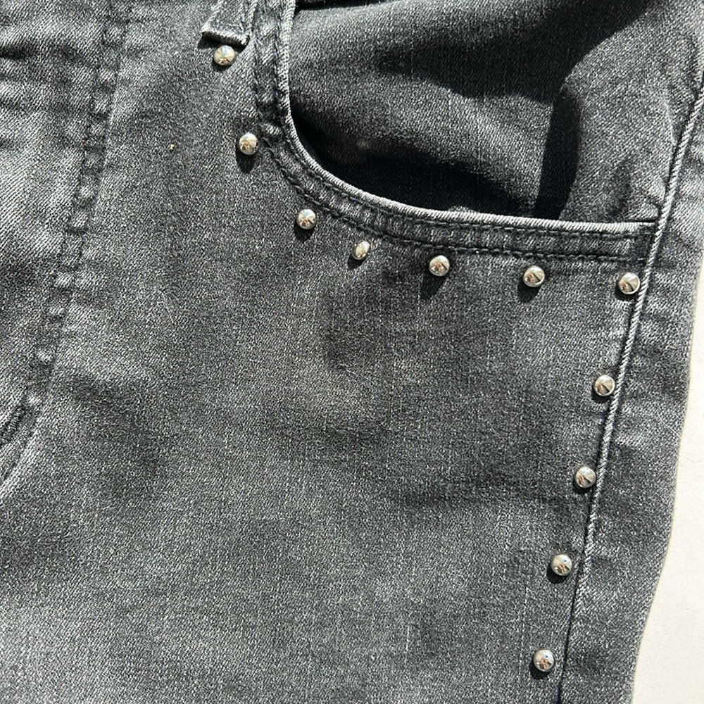 Levi’s Black Studded Jeans - Picture 2 of 6